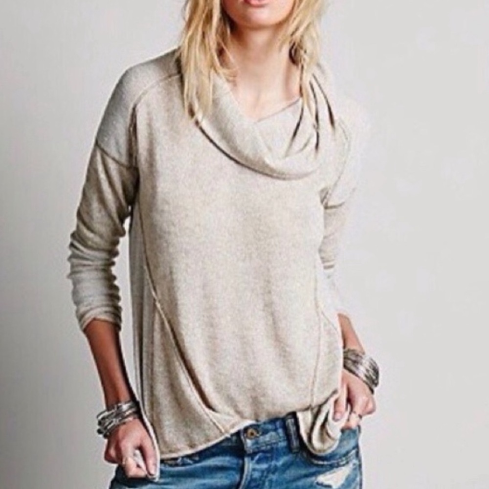 We the Free Free People Beach Cowlneck Long Sleeve size Medium